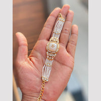 Hira Collections Graceful Pota Stone And Pearl Adjustable Bracelet