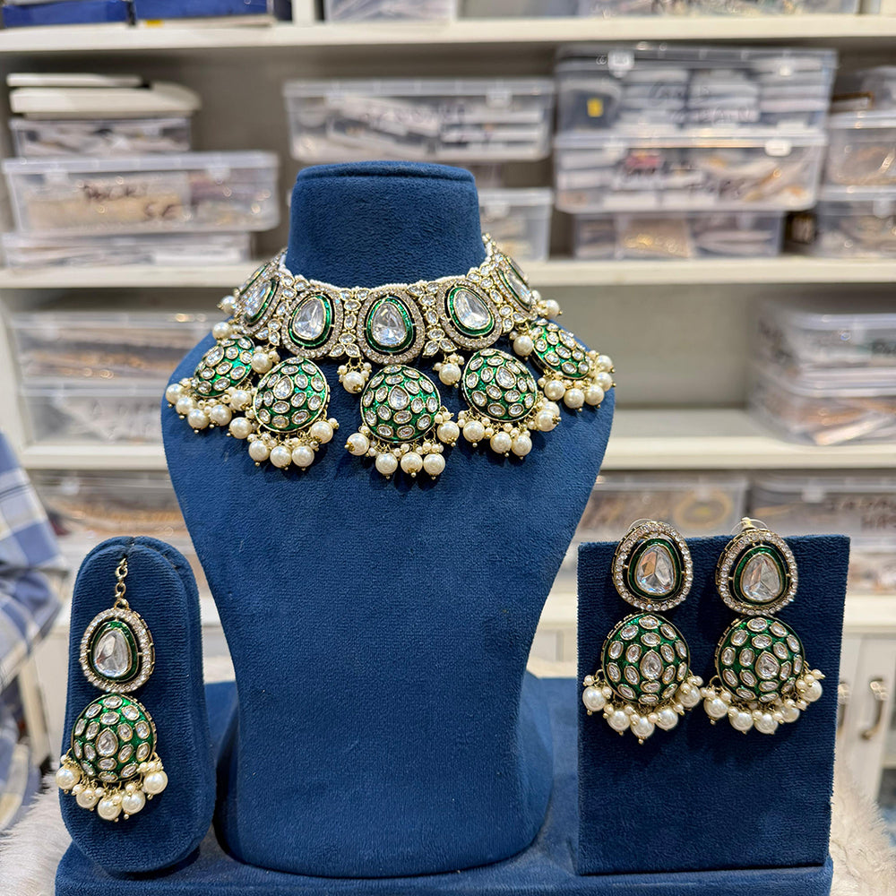 Hira Collections Kundan Stone Glamorous Pearl And Beads Choker Necklace Set