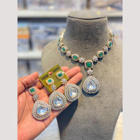 Hira Collection Glamorous Kundan Stone Necklace Set