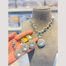 Hira Collection Glamorous Kundan Stone Necklace Set