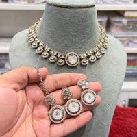 Hira Collections Decent Pota Stone Choker Necklace Set