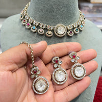 Hira Collections Decent Pota Stone Choker Necklace Set