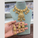 Hira Collections Decent Pota Stone And Pearl Necklace Set