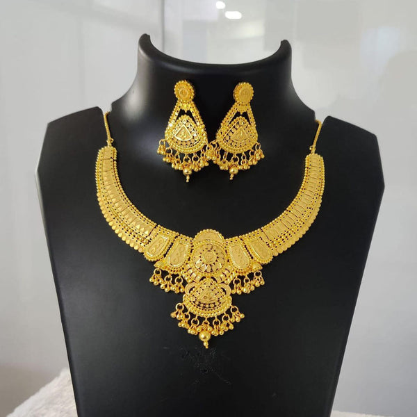 Pari Art Jewellery Forming Necklace Set