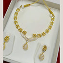 Pari Art Jewellery Forming Necklace Set
