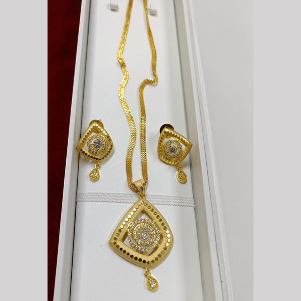 Pari Art Jewellery Forming Gold Plated Chain Pendant Set