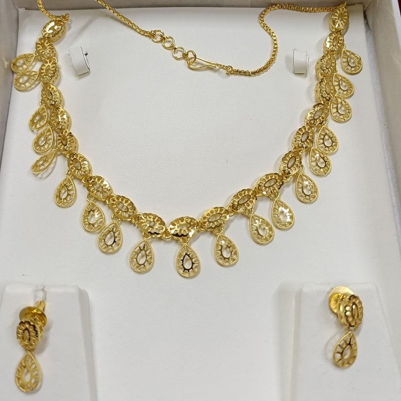 Pari Art Jewellery Forming Necklace Set