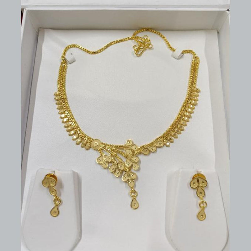 Pari Art Jewellery Forming Necklace Set