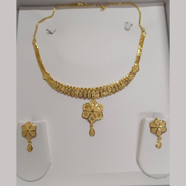 Pari Art Jewellery Forming Necklace Set