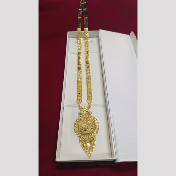 Pari Art Jewellery Forming Gold Manglasutra