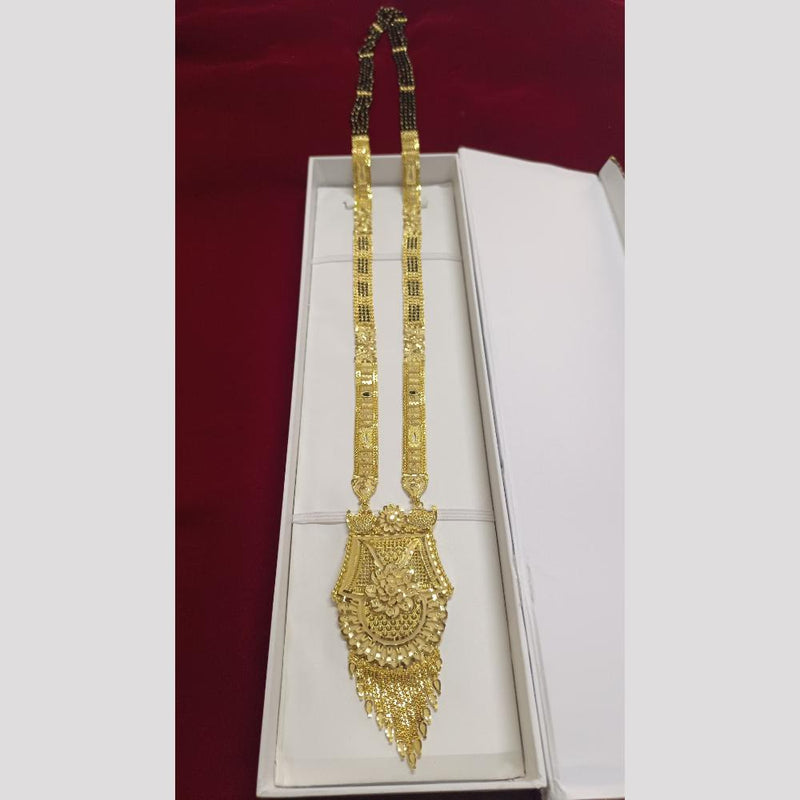 Pari Art Jewellery Forming Gold Manglasutra