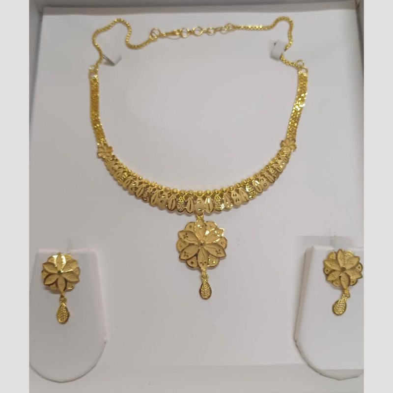 Pari Art Jewellery Forming Necklace Set