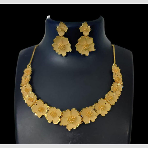 Pari Art Jewellery Forming Necklace Set