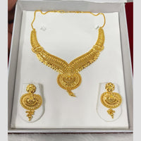 Pari Art Jewellery Forming Necklace Set