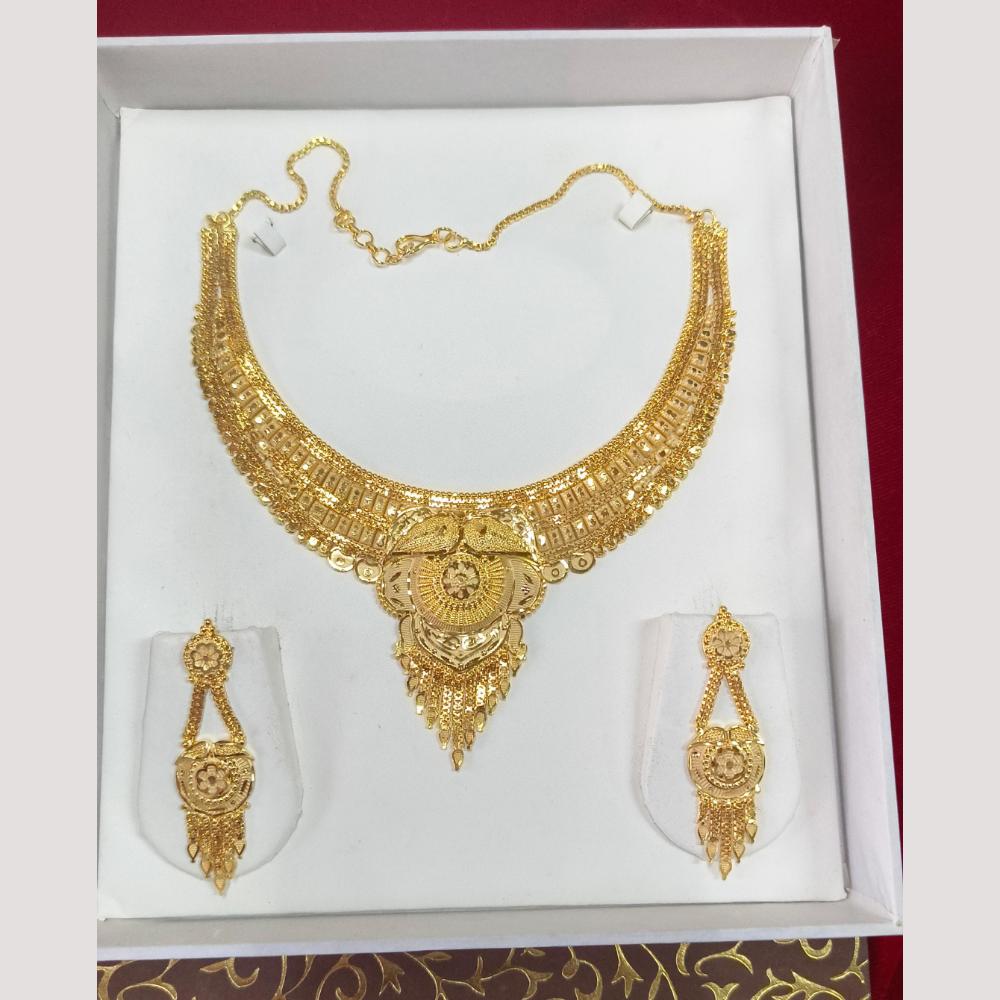 Pari Art Jewellery Forming Classic Gold Necklace Set