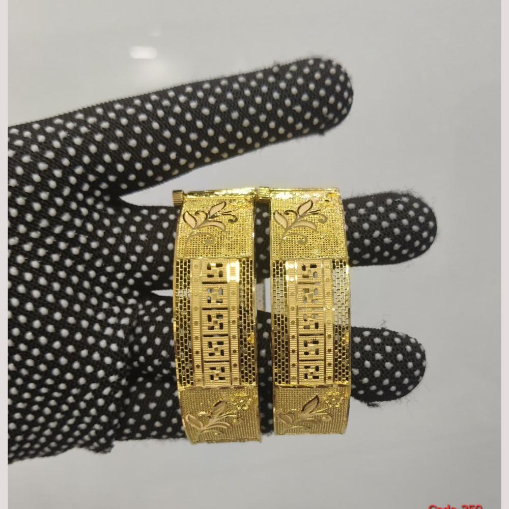 Pari Art Jewellery Designer Forming Openable Bangles Set