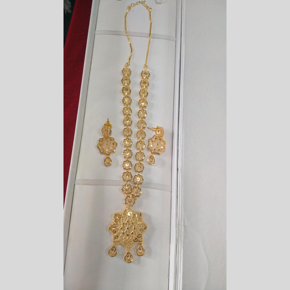 Pari Art Jewellery Trending Forming Elegance Necklace Set