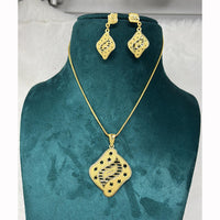 Pari Art Jewellery Classic Trend Forming Pendant With Earrings