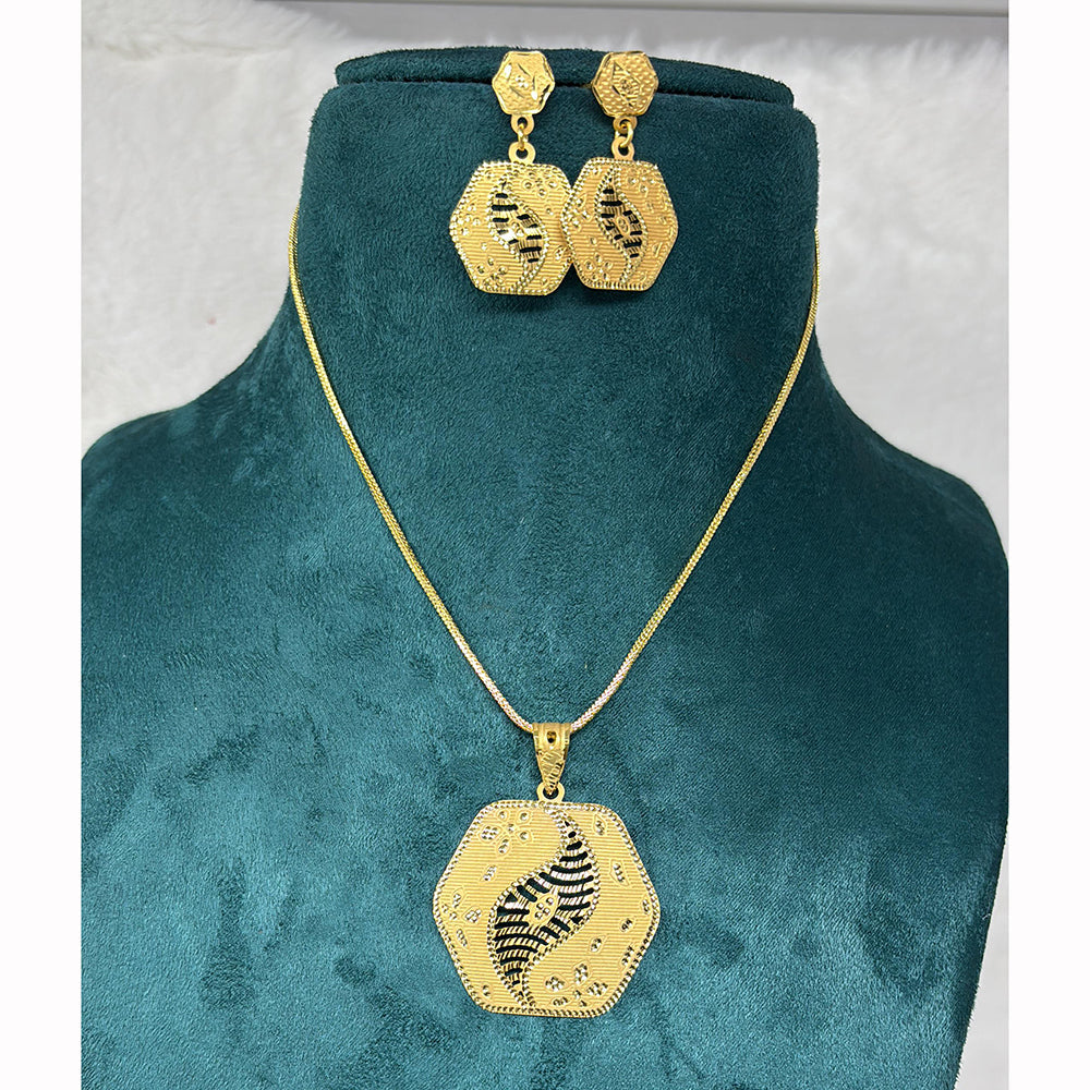 Pari Art Jewellery Classic Trend Forming Pendant With Earrings