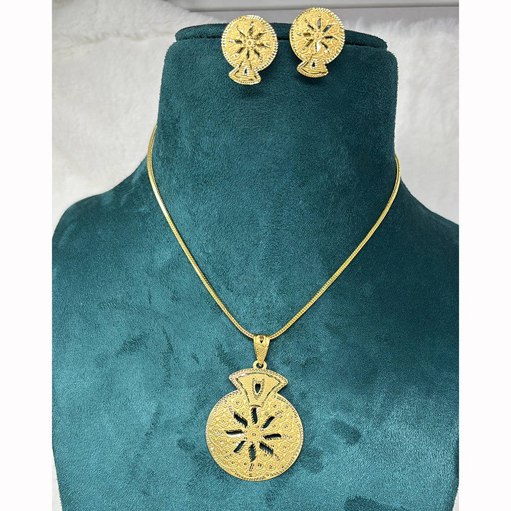 Pari Art Jewellery Classic Trend Forming Pendant With Earrings