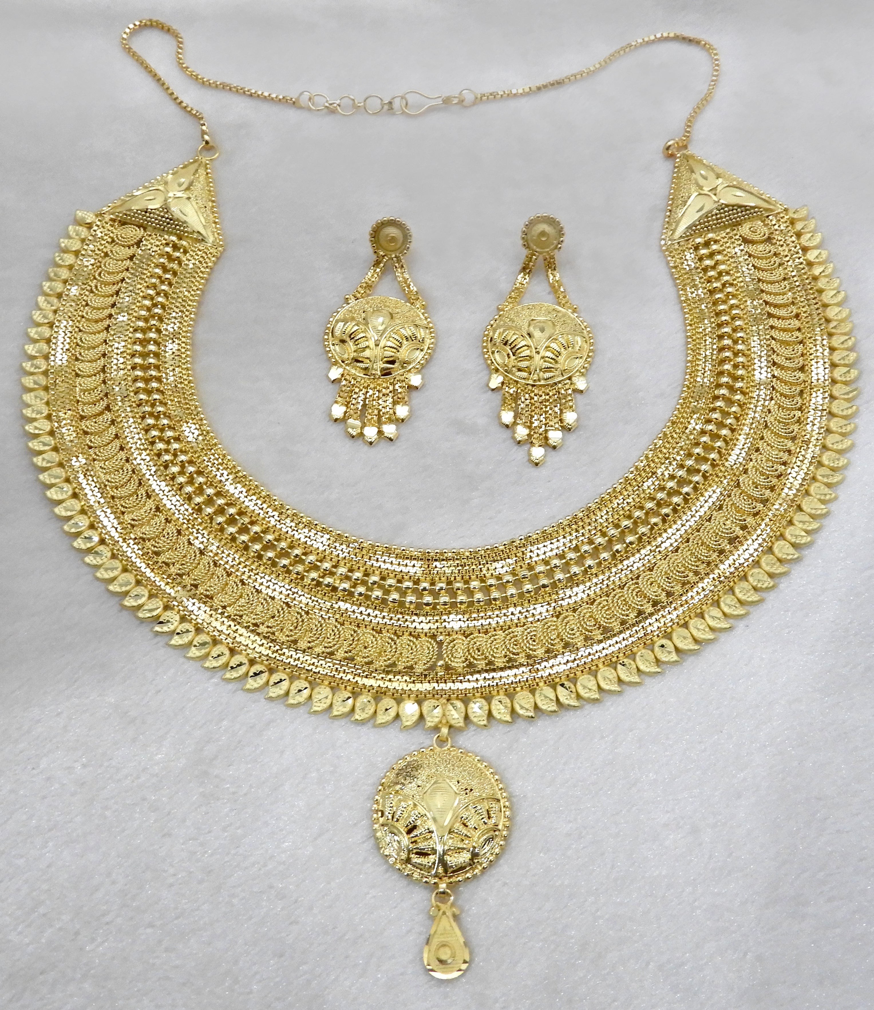 Bhavi Jewels Forming Gold Plated Copper Necklace Set - 1107862