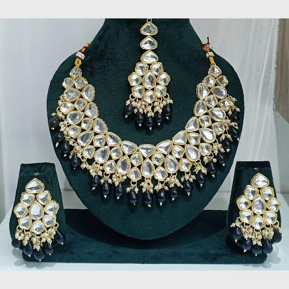 Kavita Art Gold Plated Crystal Stone And Pearls Necklace Set