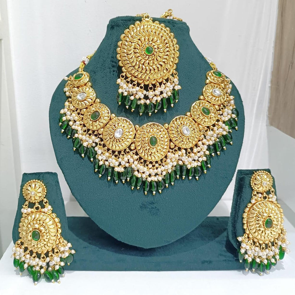 Kavita Art Gold Plated Kundan Stone And Pearls Necklace Set