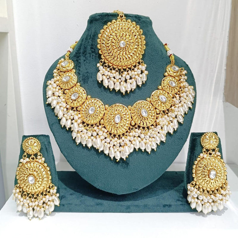 Kavita Art Gold Plated Kundan Stone And Pearls Necklace Set