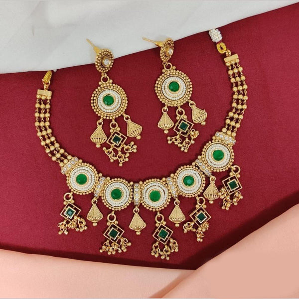 Kavita Art Gold Plated Pota Stone And Pearls Necklace Set