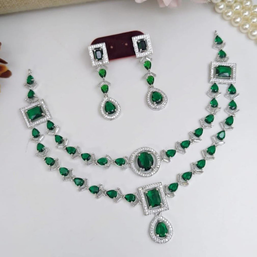 AMERICAN JEWELLERY COLLECTIONS 小売版 Kavita Art Silver Plated American Diamond Necklace Set