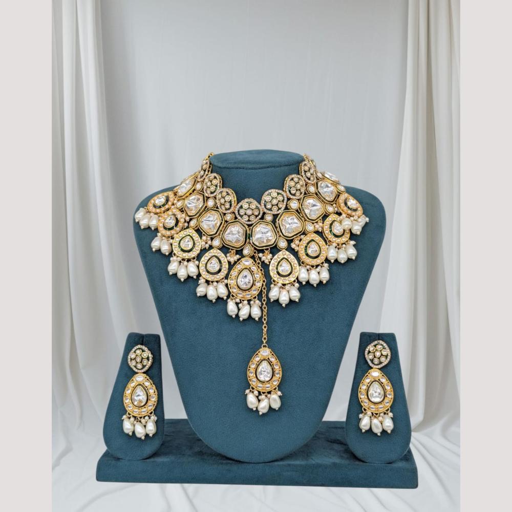 Kavita Art Gold Plated Kundan Stone And Pearl Choker Necklace Set