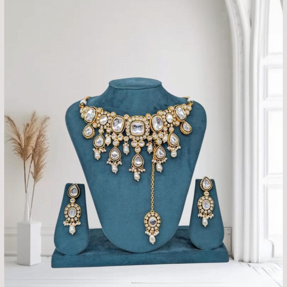 Kavita Art Gold Plated Kundan Stone And Pearl Necklace Set