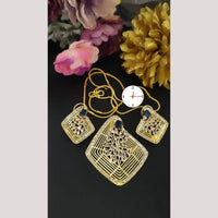 Kavita Art Graceful Sparkling American Diamond Pendant Set