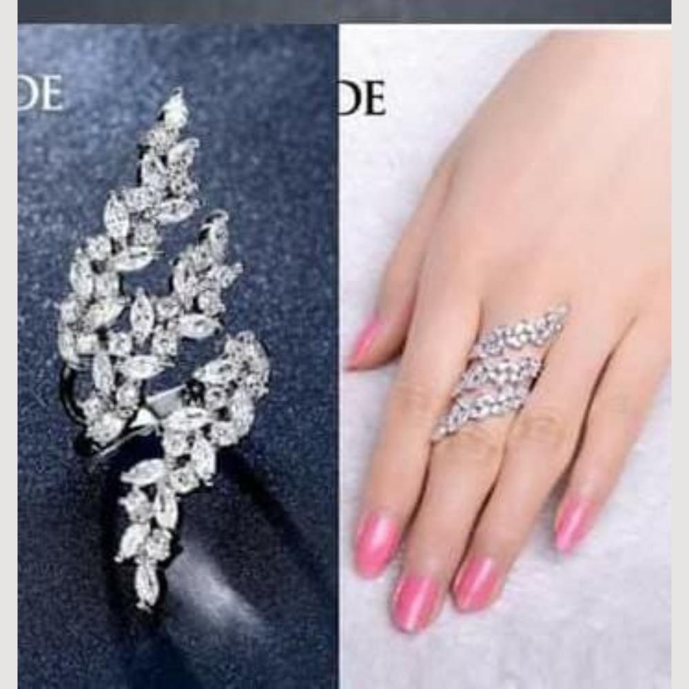 Kavita Art Trendy Wear Austrian Stone Ring for Party & Special Occasions