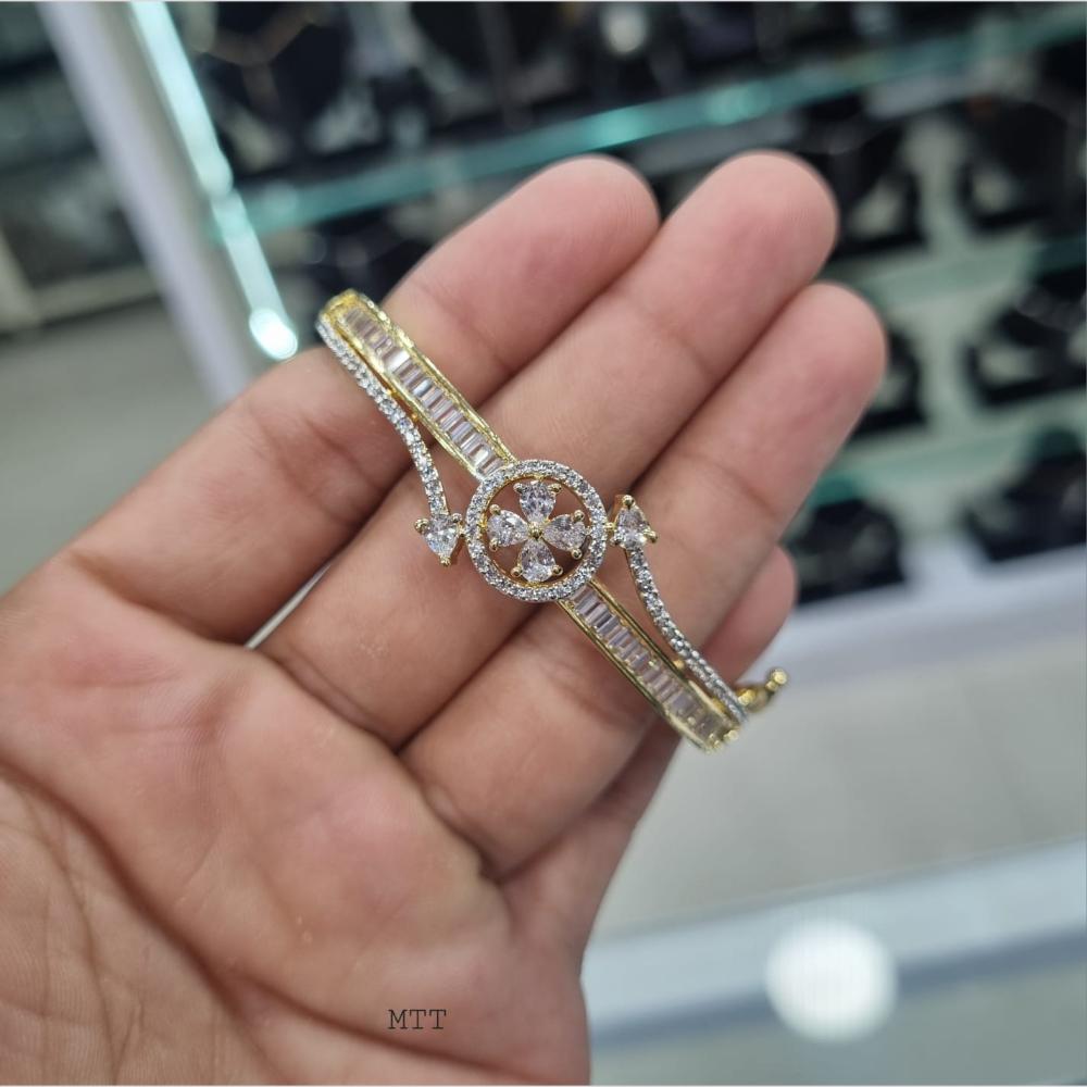 Kavita Art Openable Bracelet With Austrian Stone for Festive & Wedding Wear