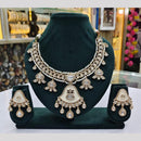 Kavita Art Elegant Kundan & Pearl Necklace Set For Every Occassions