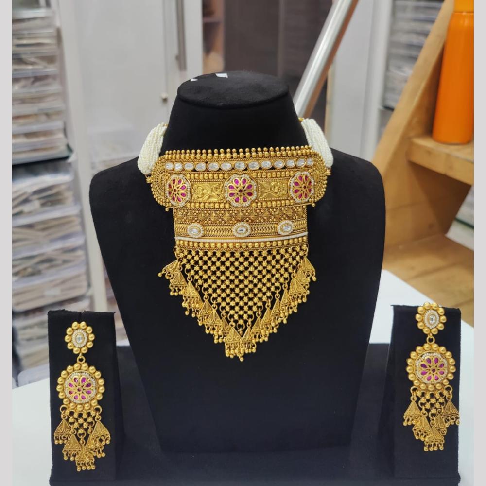 Kavita Art Elegant Gold Finish Kundan Choker Necklace Set For Every Occassions