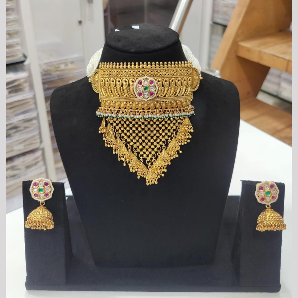 Kavita Art Traditional Gold Kundan Choker Necklace with Matching Earrings