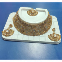 Kavita Art Dazzling Radiance Crystal Stone Necklace Set