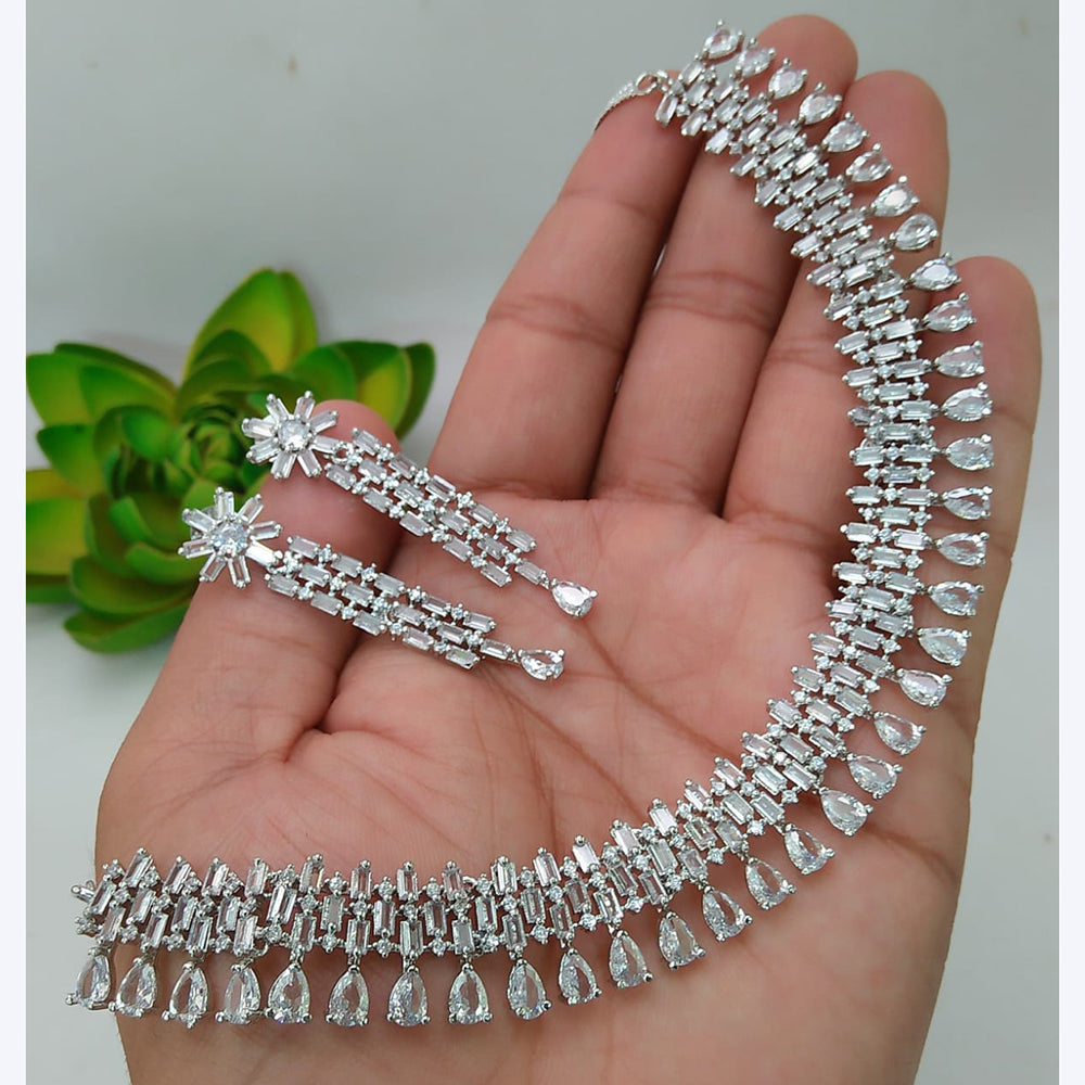 Kavita Art Sparkle Glow Crystal and Pearl Necklace Set