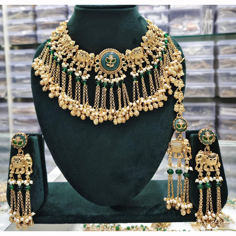 Kavita Art Elegant Shine Pota Stone And Pearls Necklace Set