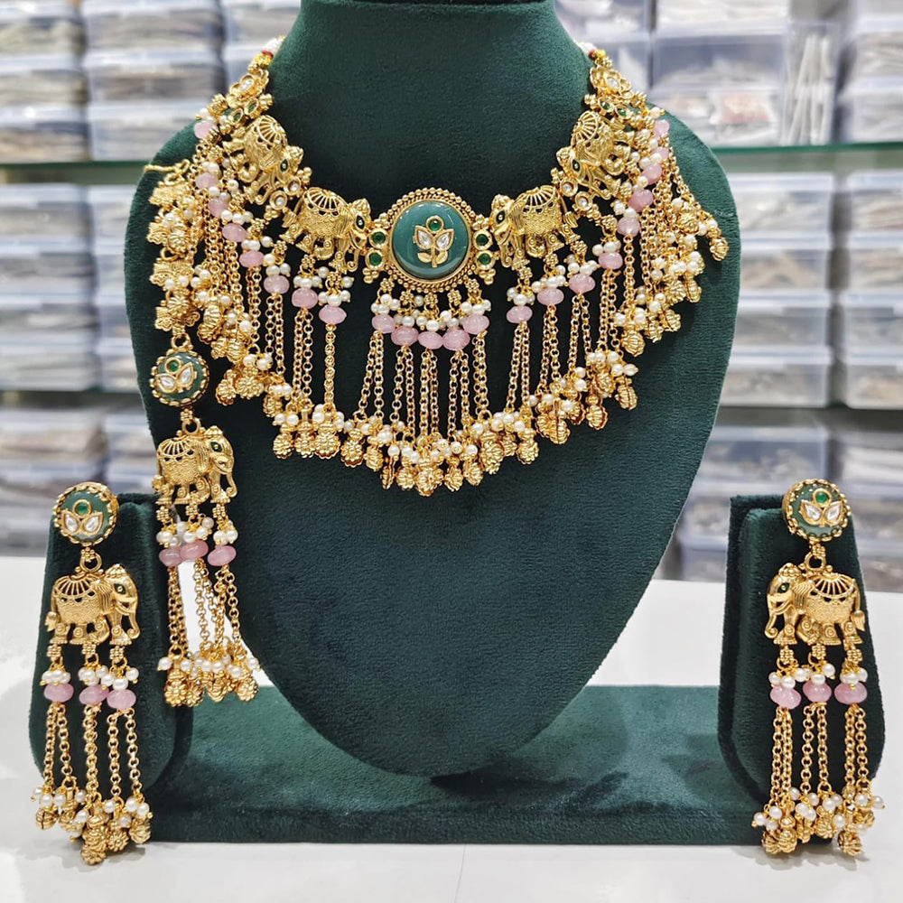 Kavita Art Elegant Shine Pota Stone And Pearls Necklace Set