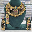 Kavita Art Elegant Shine Pota Stone And Pearls Necklace Set
