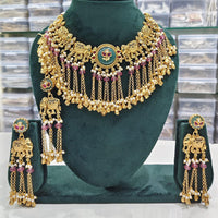 Kavita Art Elegant Shine Pota Stone And Pearls Necklace Set