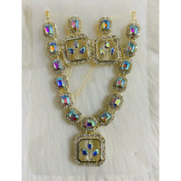 Kavita Art Premium Crystal And Austrian Stone Necklace Set