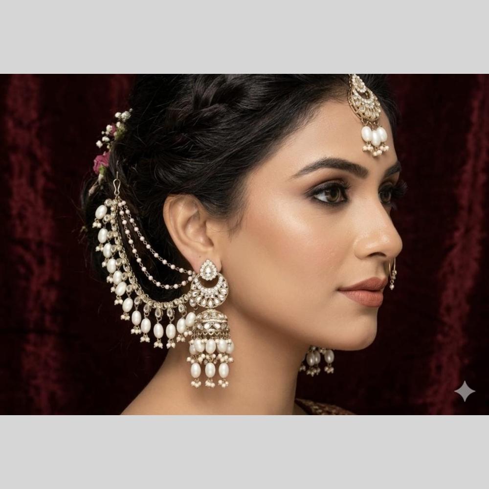 Kavita Art Kundan Stone And Beads Jhumki Earrings With Maangtikka