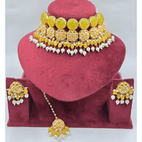 Kavita Art Classic Kundan Stone And Beads Choker Necklace Set