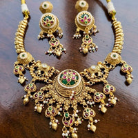 Kavita Art Gold Plated Royal Pota Stone And Pearl Necklace Set