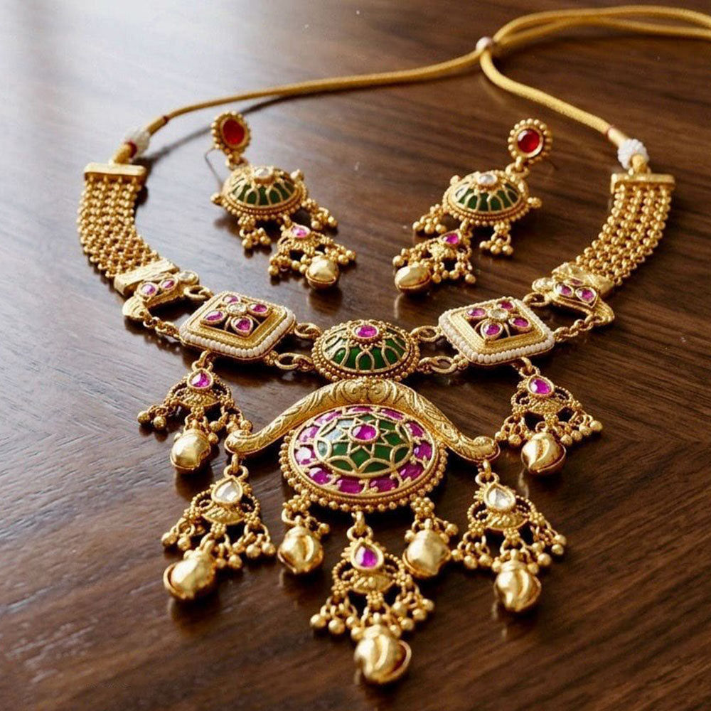 Kavita Art Gold Plated Royal Pota Stone And Pearl Necklace Set