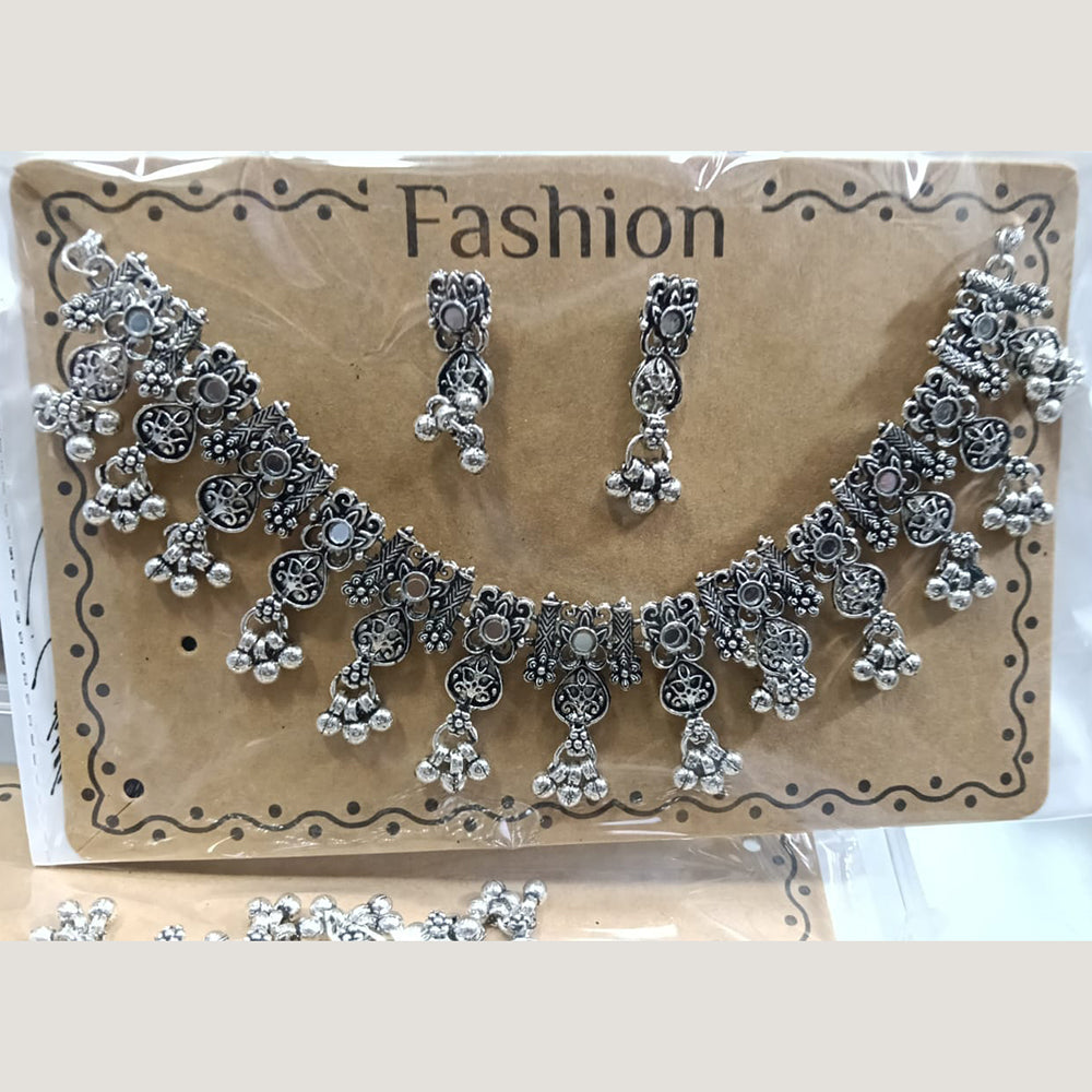 Kavita Art Boho Style Oxidised Plated Mirror And Pearl Necklace Set